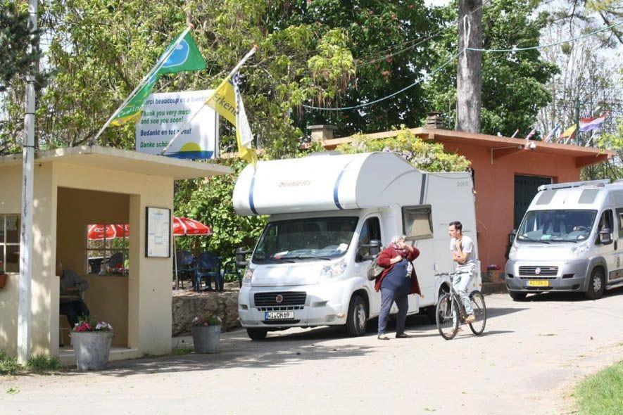 Camping Aux Rives Du Soleil Pont-de-Vaux Eksteriør bilde